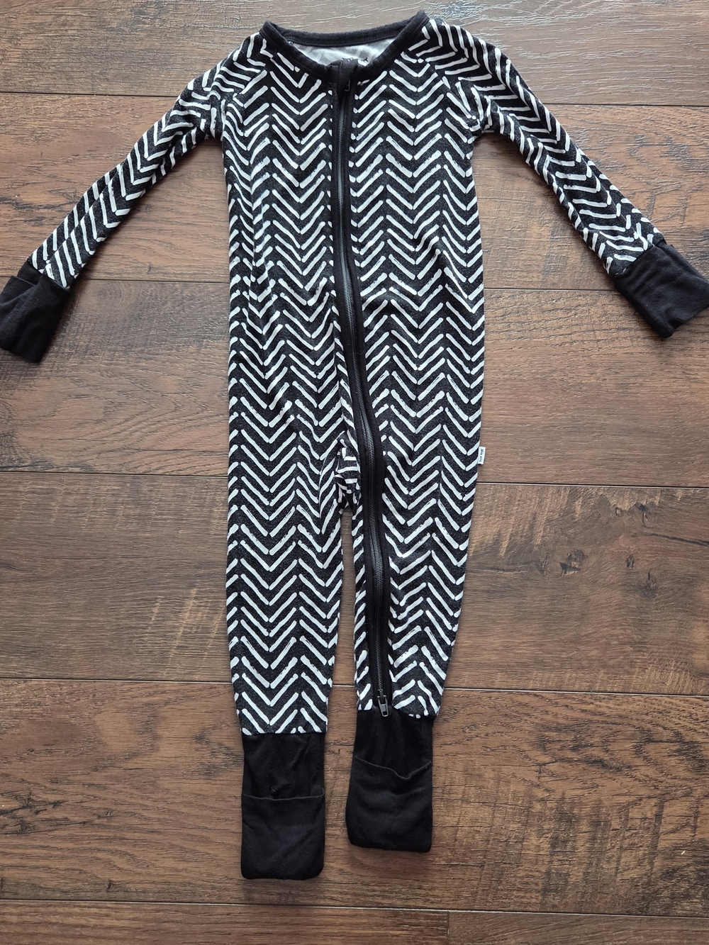 Little Sleepies Black and White Chevron Zippy 6-12m